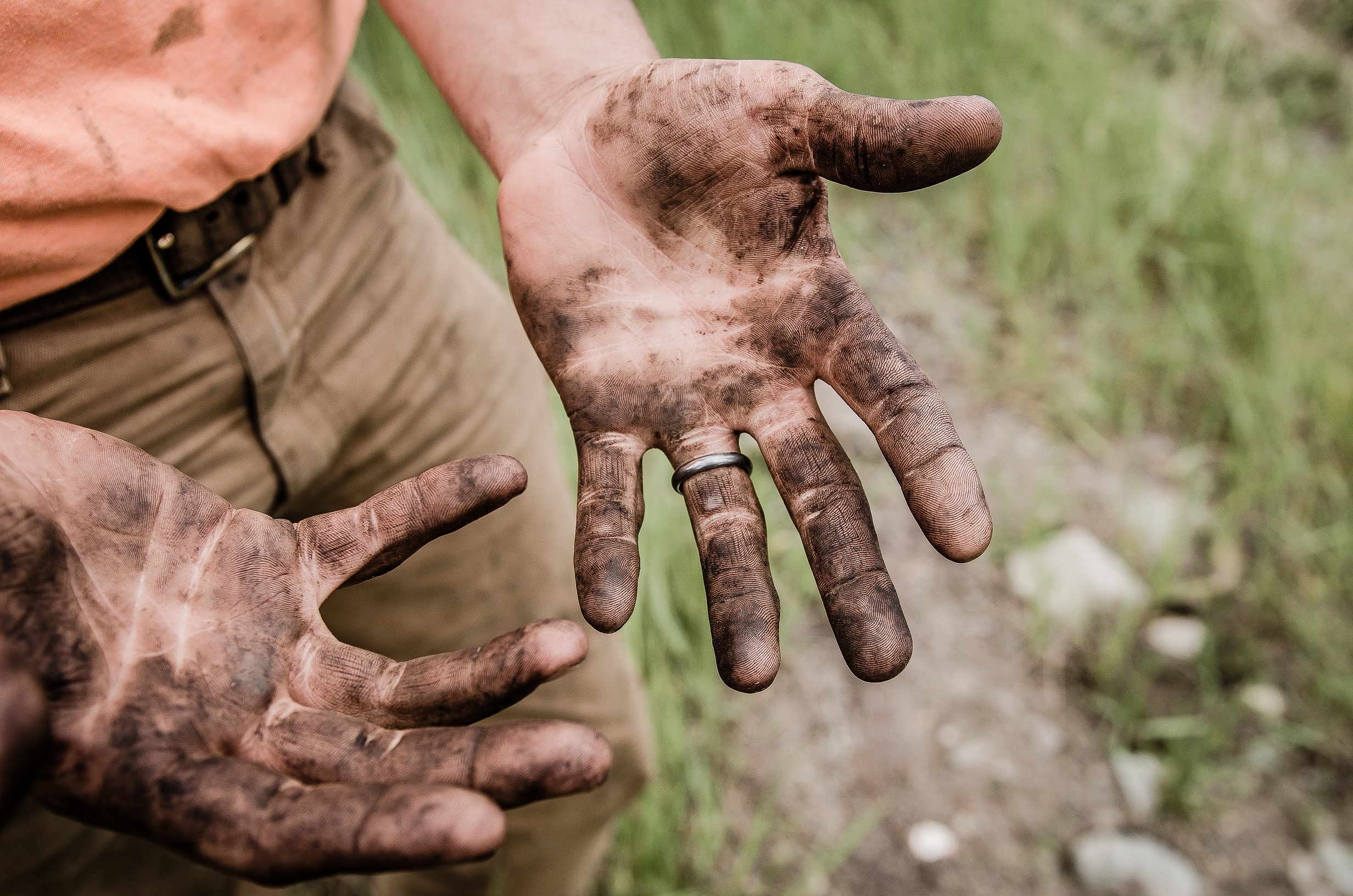 Dirty hands after a long day of work.